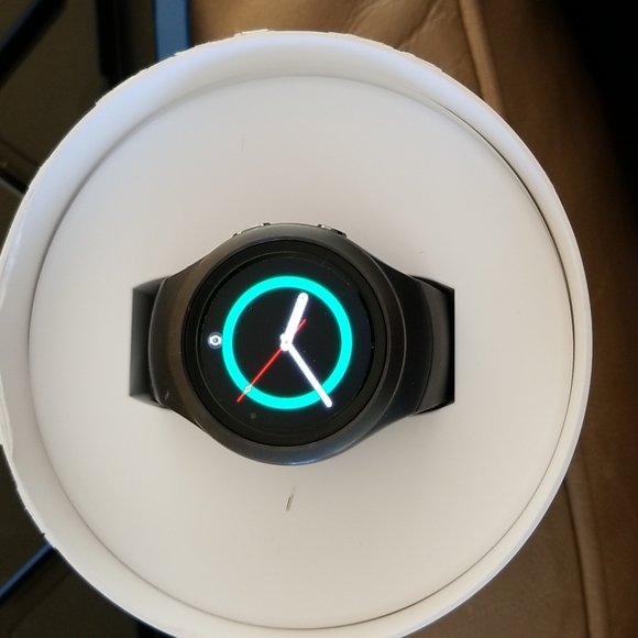 Samsung Gear S2 - Picture 2 of 2